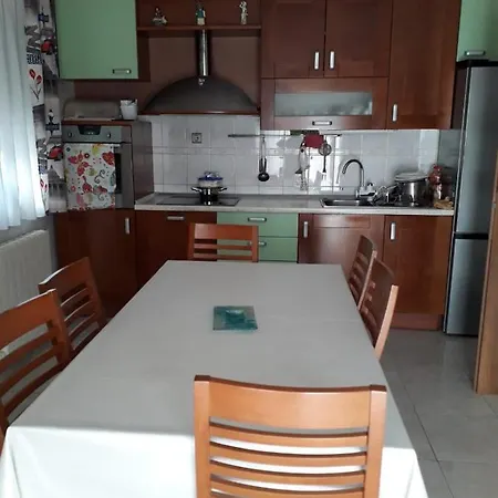 Apartman Holiday Kastel *